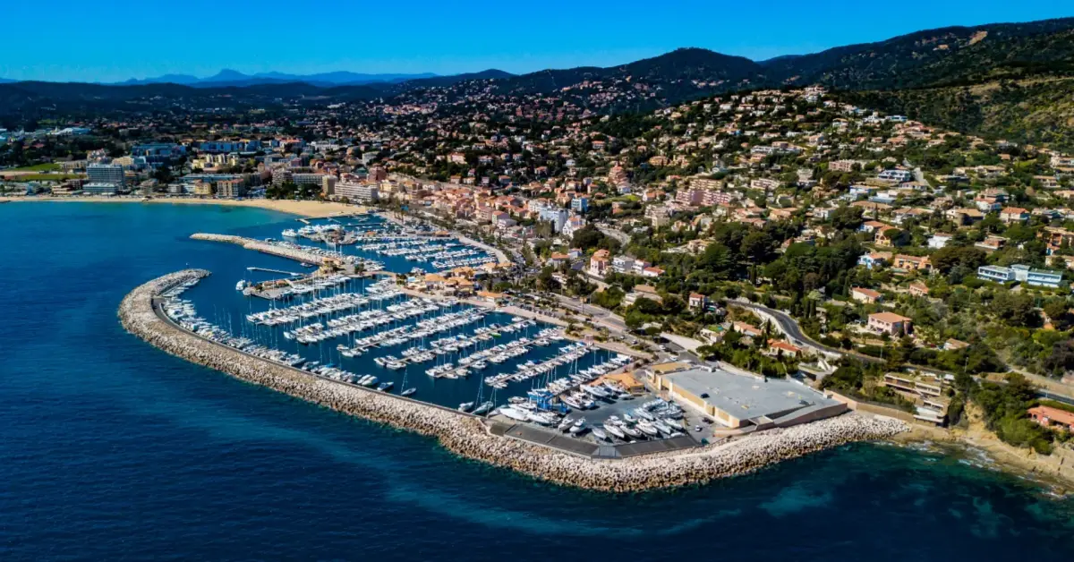 Nice Airport Le Lavandou Transfer 5 Nice Airport Le Lavandou Transfer: old port